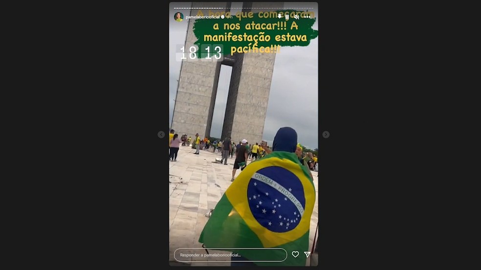 Pâmela Bório postou vídeos em que ela e outros bolsonaristas sobem a rampa e chegam ao telhado do Congresso Nacional, uma área restrita — Foto: Reprodução/Instagram/pamelaboriooficial