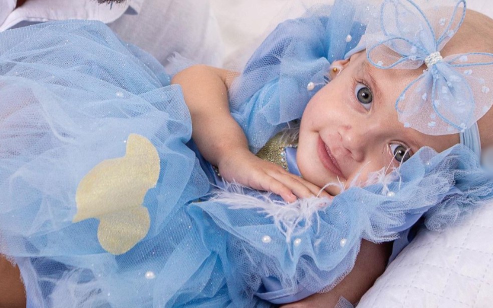 Maria Cecília, que morreu com câncer nos ossos, em Goiás — Foto: Reprodução/Redes sociais