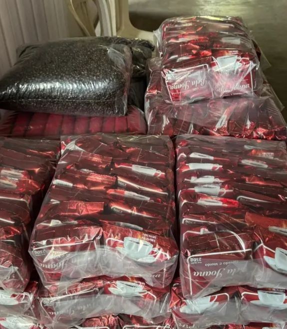 Operação apreende três toneladas de café adulterado em mercados do RJ