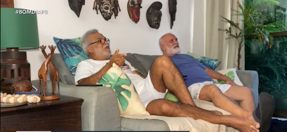 Casal gay na terceira idade desafia dados sobre solidão: 'Está valendo a pena cada momento'