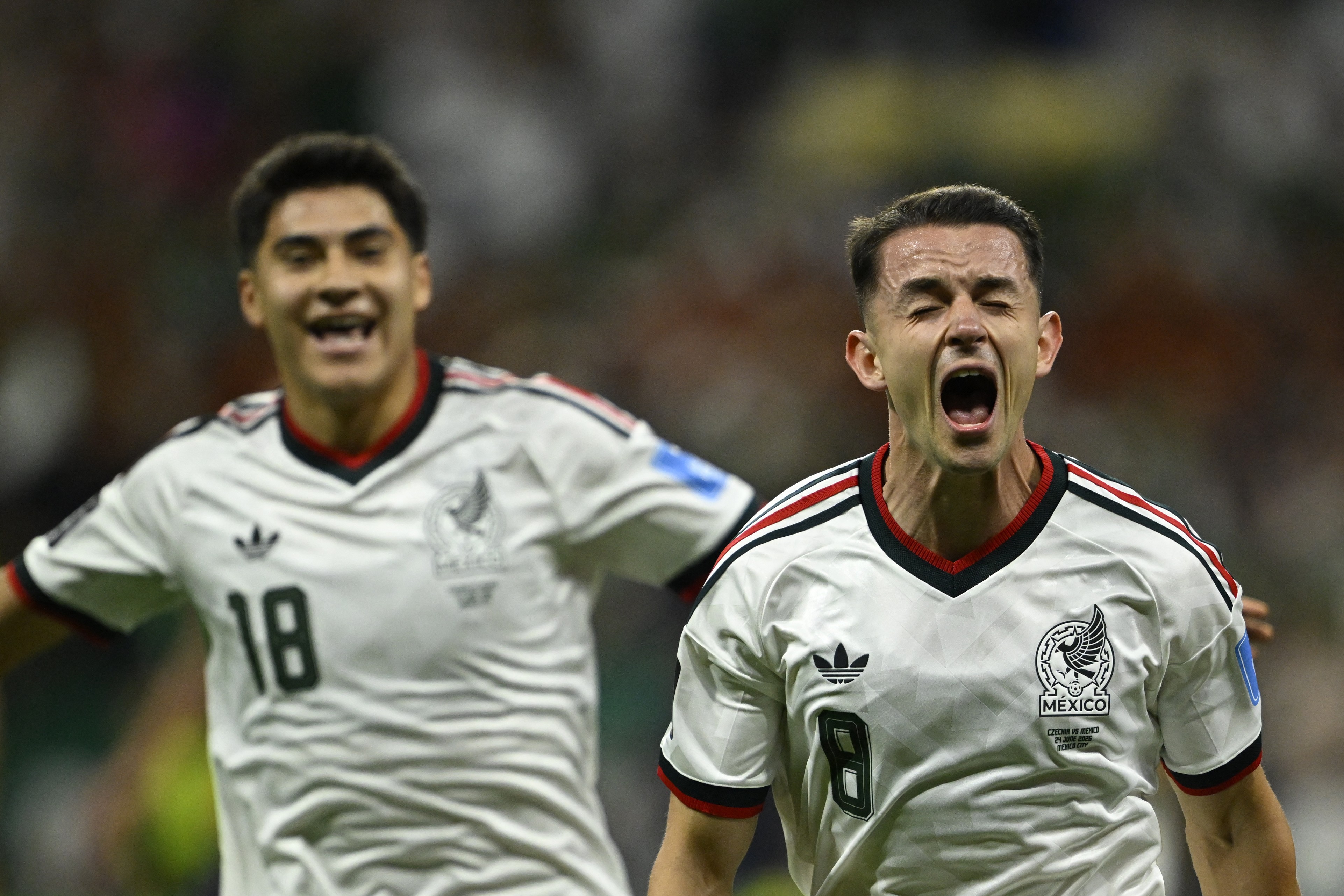 Anfitrião da Copa, México vence os três jogos da fase de grupos e avança em primeiro lugar