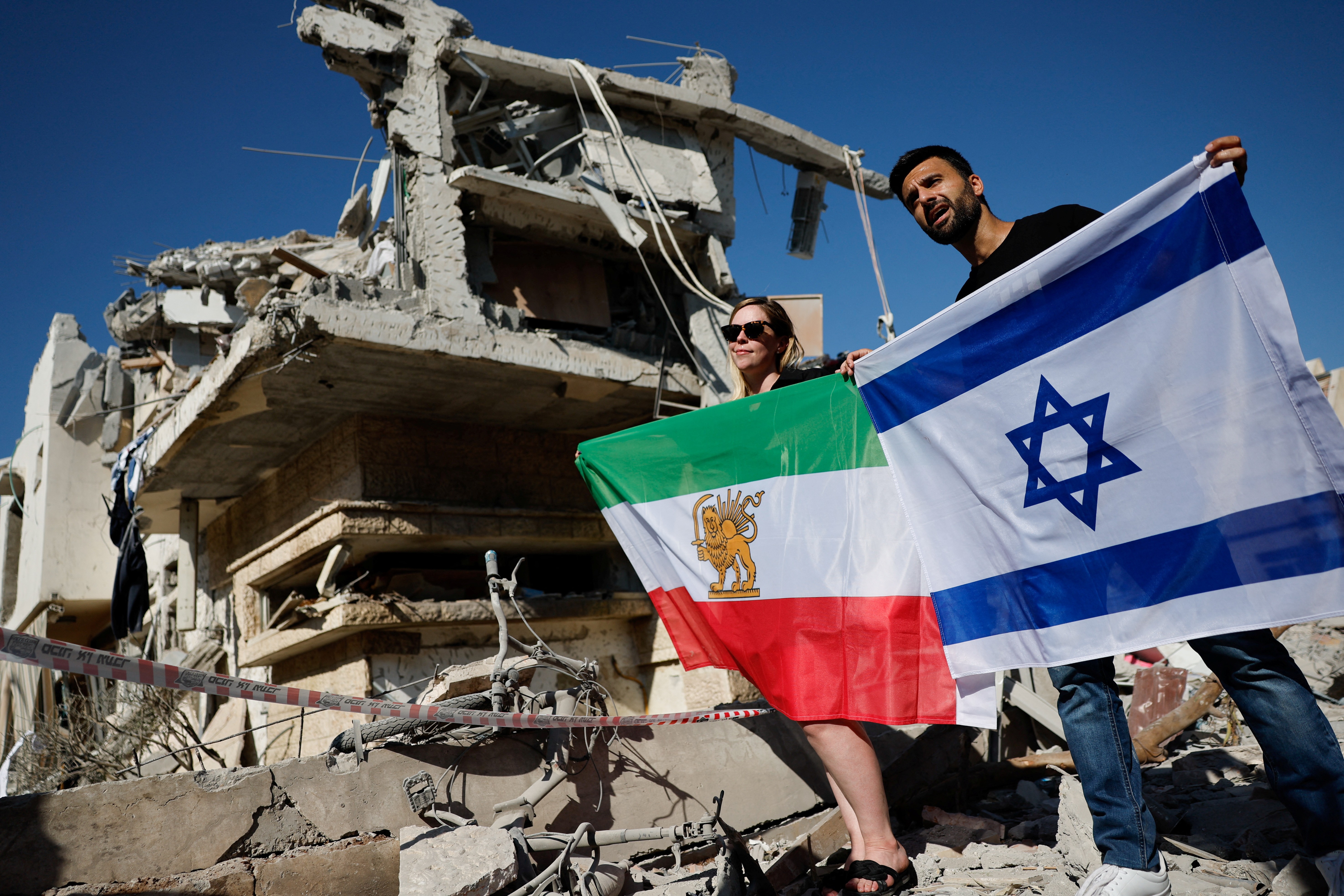 Negociações nucleares entre EUA e Irã são canceladas após ofensiva de Israel