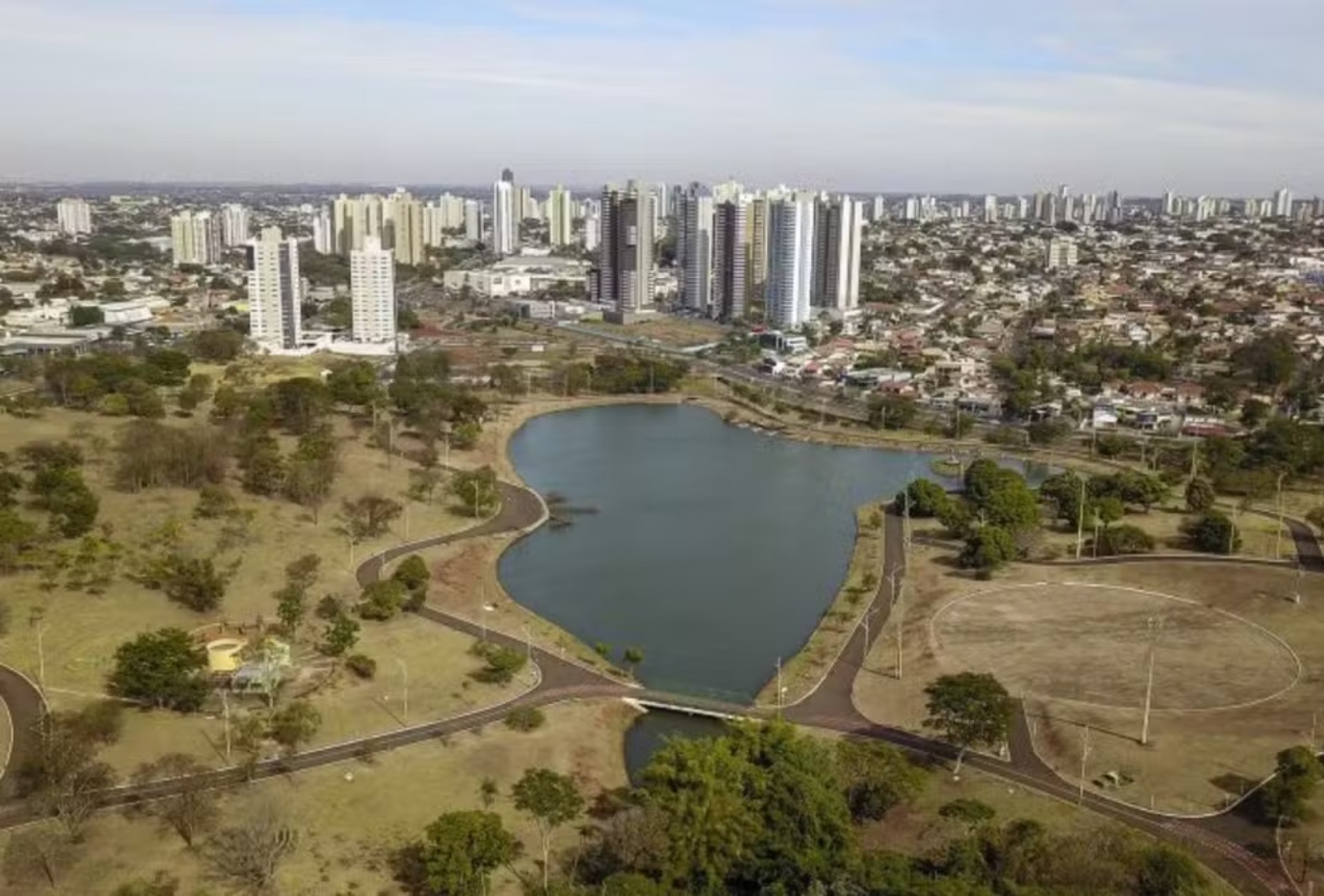 Semana começa com sol e calor em Campo Grande; veja a previsão