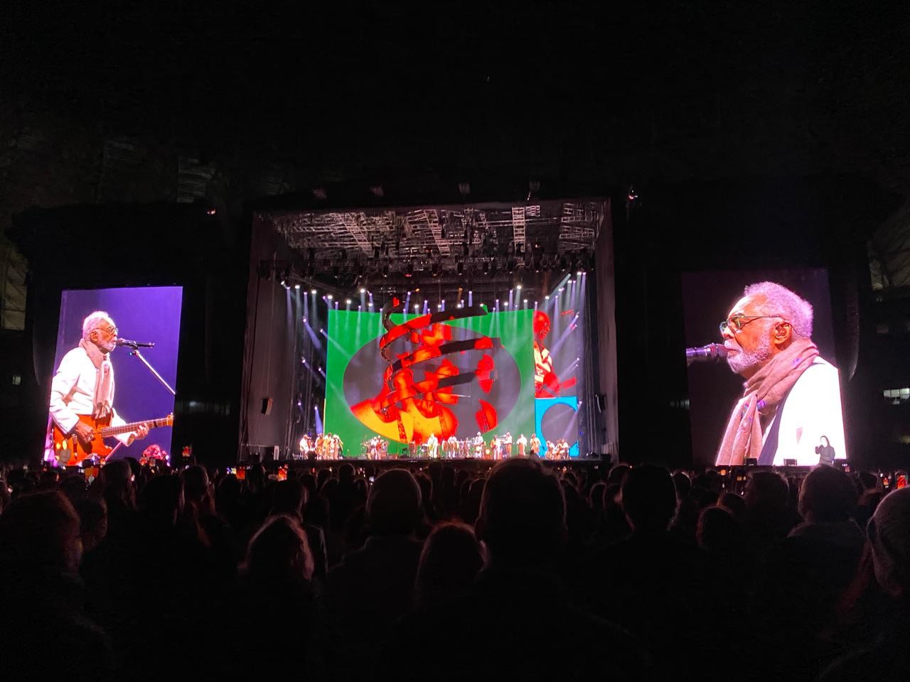 Gilberto Gil retoma turnê de despedida em Porto Alegre com primeiro show após perda de Preta Gil
