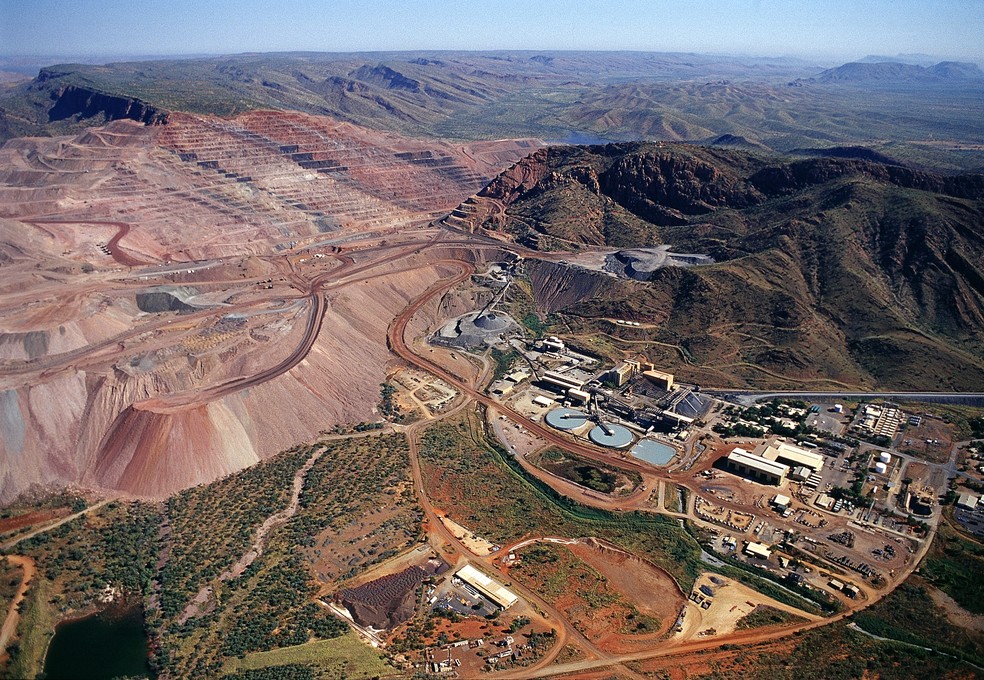 Fotografia aérea da mina de diamantes Argyle na região de Kimberley, na Austrália Ocidental. — Foto: Reprodução/Nature/Murray Rayner