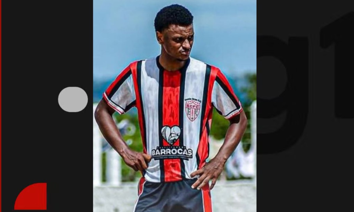 Jogador de futebol morre após sofrer mal súbito durante partida no interior da Bahia