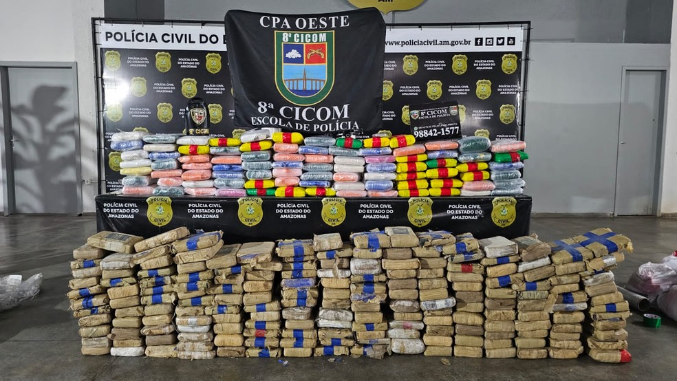 Drogas foi encaminhada para Delegacia Geral.  — Foto: Divulgação / PM-AM