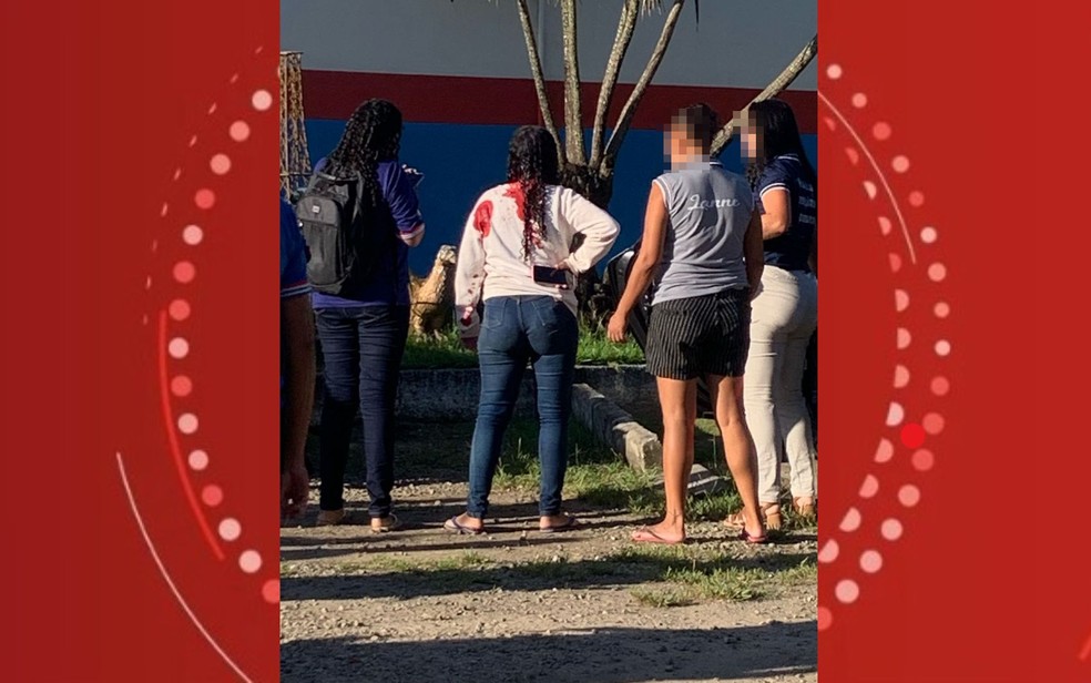 Adolescente de 17 anos é esfaqueada na frente de escola no sul da Bahia — Foto: Reprodução/Redes Sociais