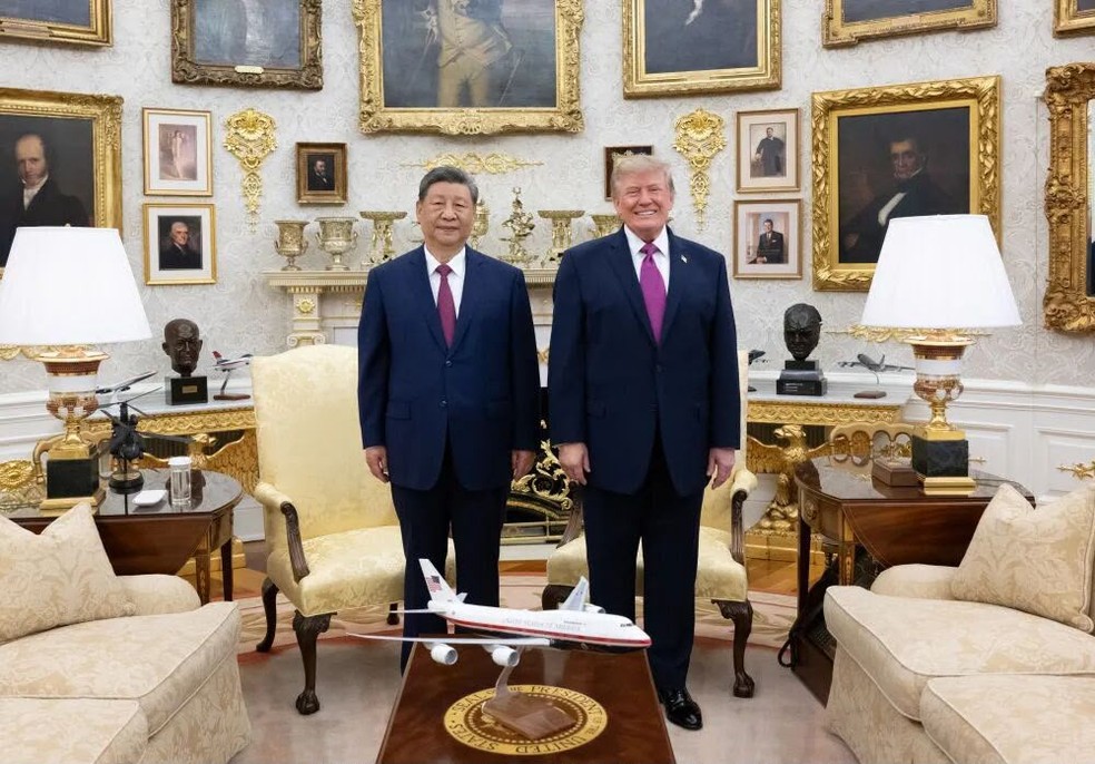 Xi Jinping e Donald Trump durante encontro na Casa Branca — Foto: Xinhua