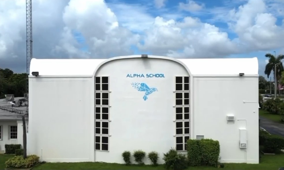 Fachada da unidade de Miami — Foto: Reprodução/Redes sociais