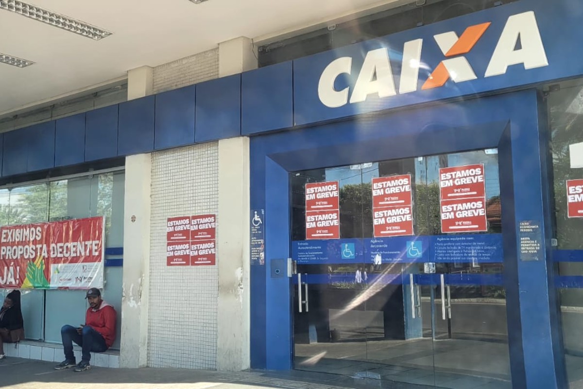 Agências da Caixa fecham no interior de Pernambuco após bancários entrarem em greve