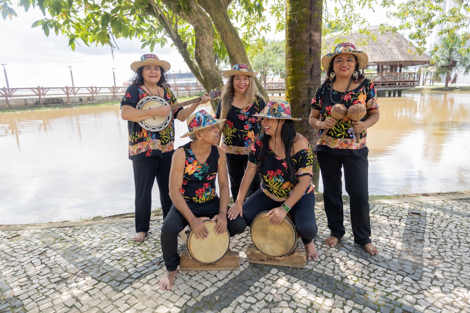 Com batuques e carimbó, grupo lança álbum e promove encontro cultural em Belém