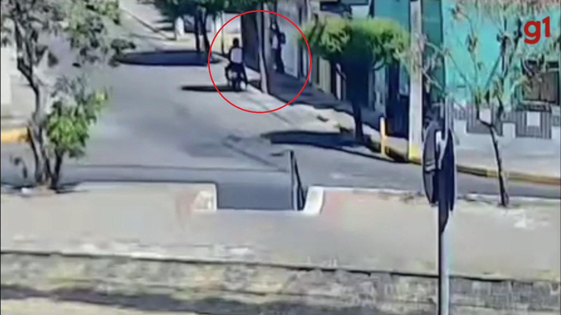 Tiros em escola em Sobral: vídeo mostra momento dos disparos e fuga dos atiradores