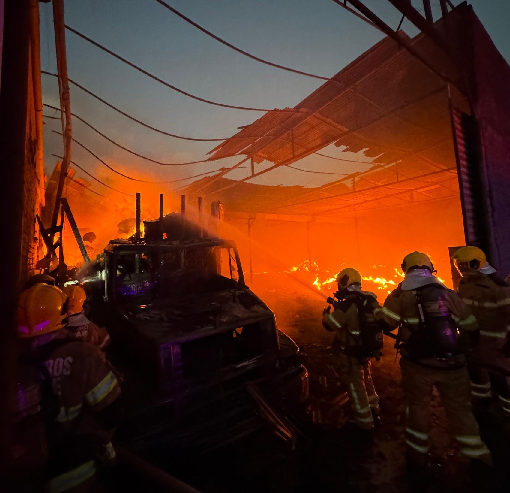 Incêndio é registrado em estabelecimento em Nossa Senhora do Socorro