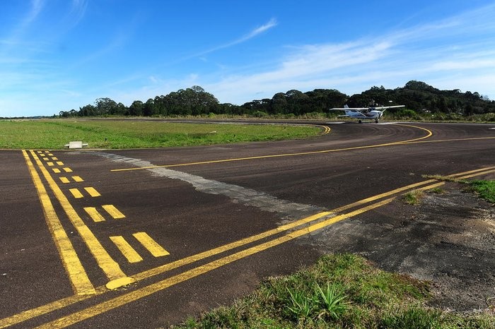 Anac interdita aeroportos de Canela e Torres