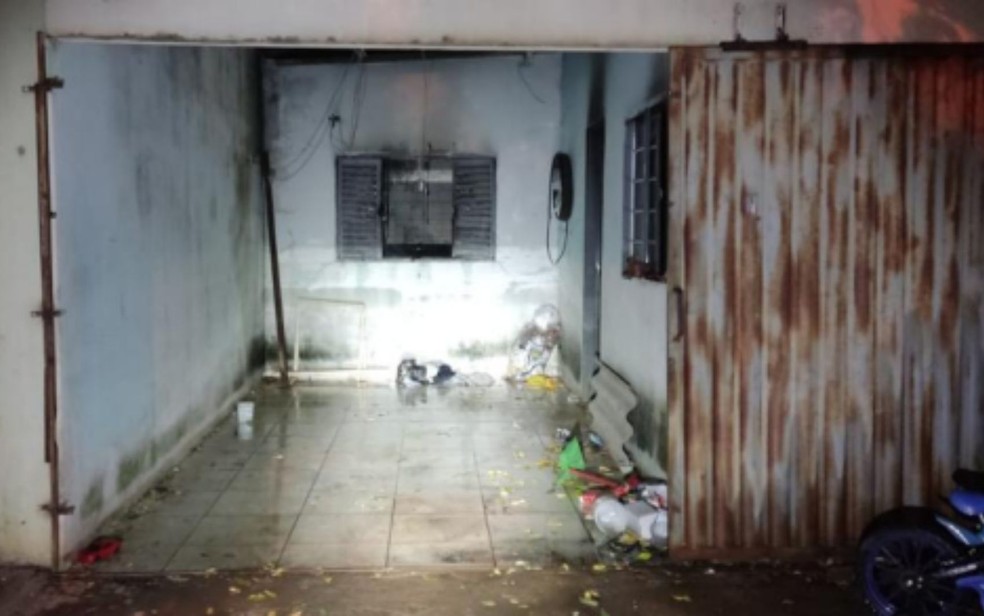Homem é preso suspeito de incendiar a casa da ex-mulher e fugir com o filho do casal, em Jataí, Goiás — Foto: Reprodução/TV Anhanguera