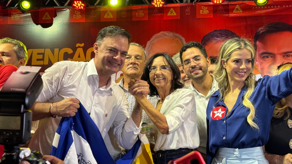 Fernando Santana e Maricele Macêdo são candidatos a prefeito e vice-prefeita de Juazeiro do Norte em 2024. — Foto: Paulo Henrique Rodrigues/Sistema Verdes Mares
