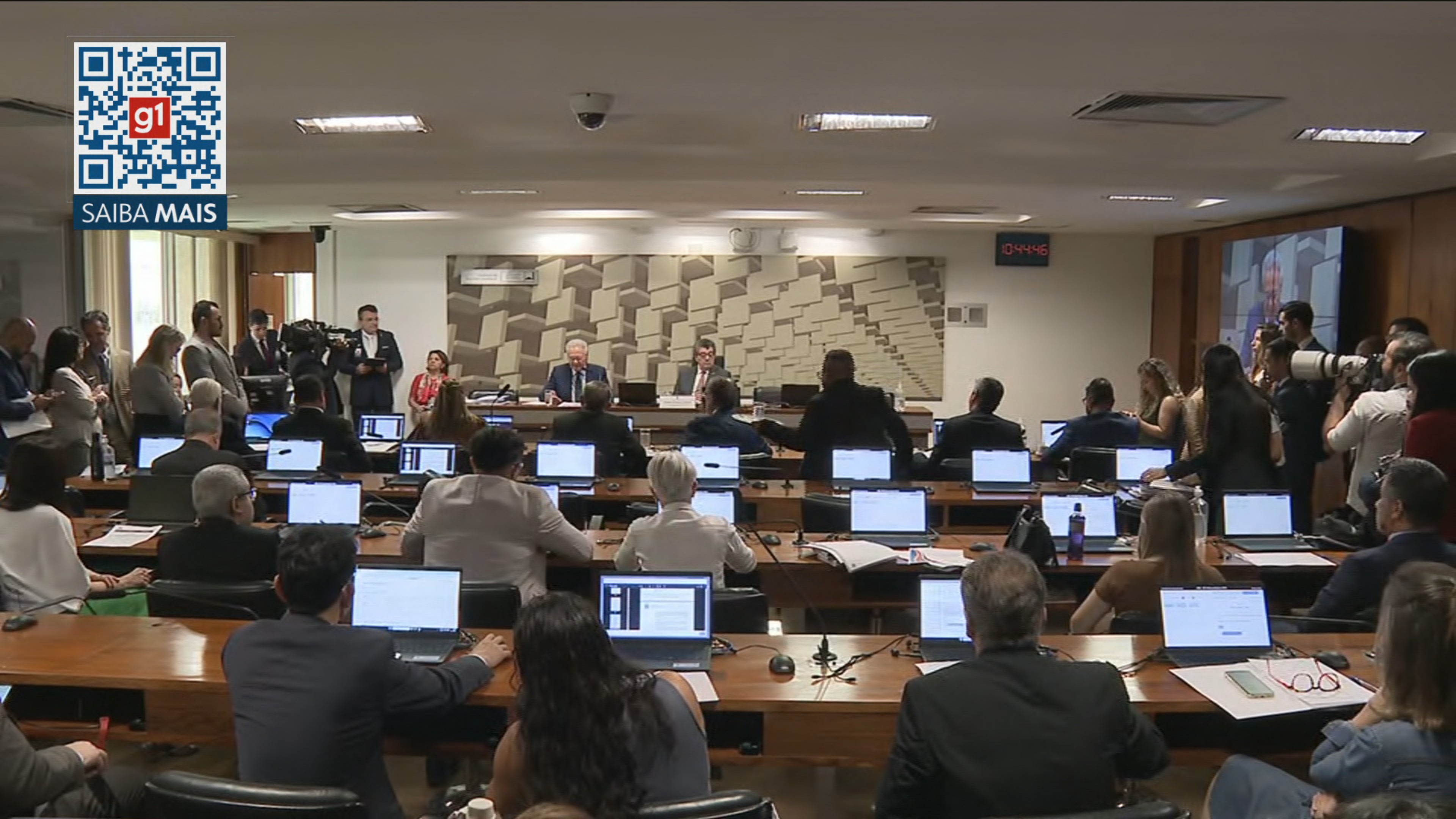 Imagem relacionada a: Imposto de Renda Senado aprova projeto que isenta quem ga...