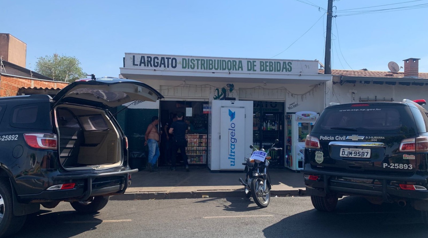 Dono de distribuidora é preso ao admitir que vendia bebidas falsificadas no interior de SP, diz polícia