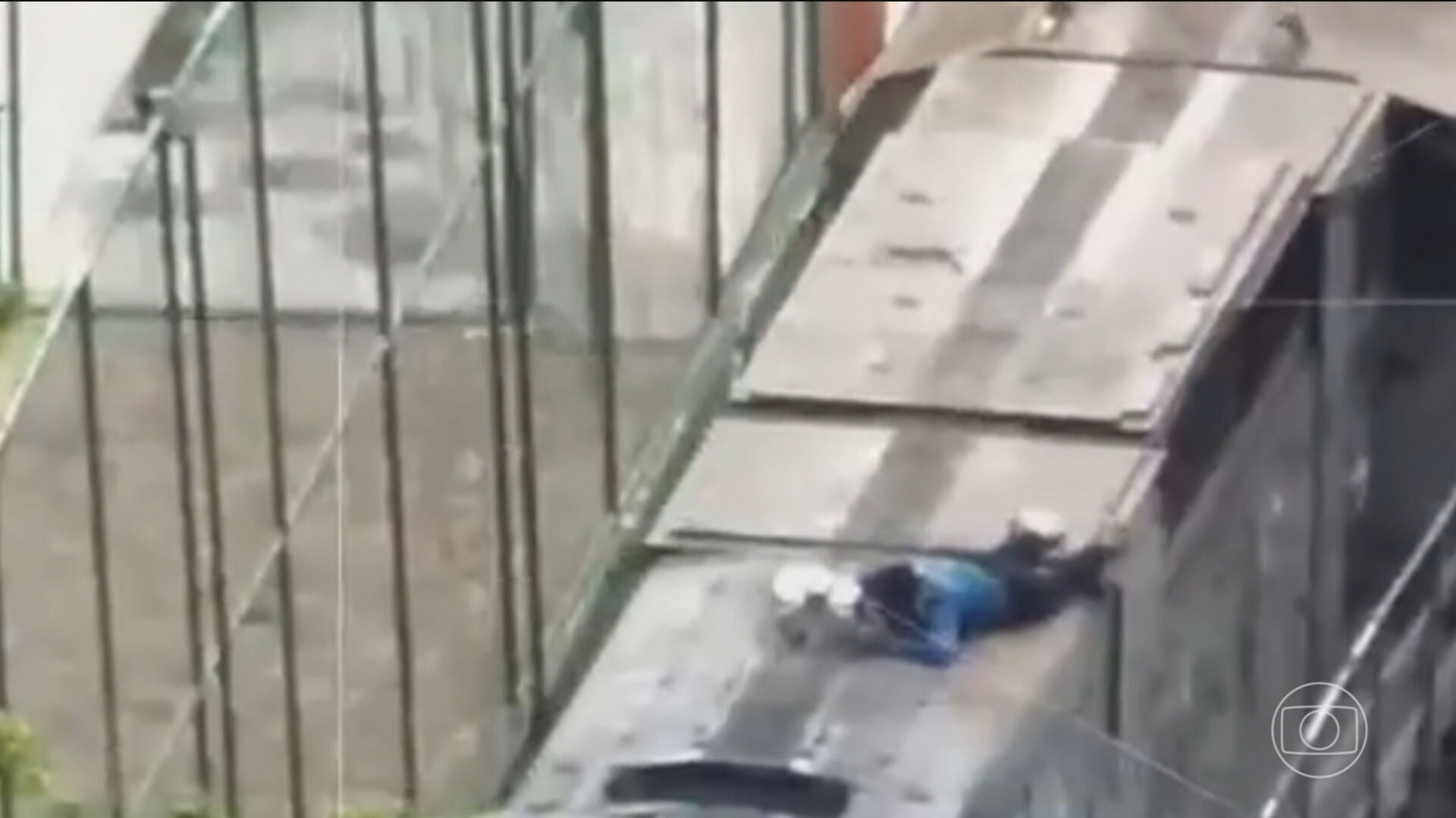 Homem é preso em flagrante suspeito de fazer parte de quadrilha que ataca trens na Baixada Santista