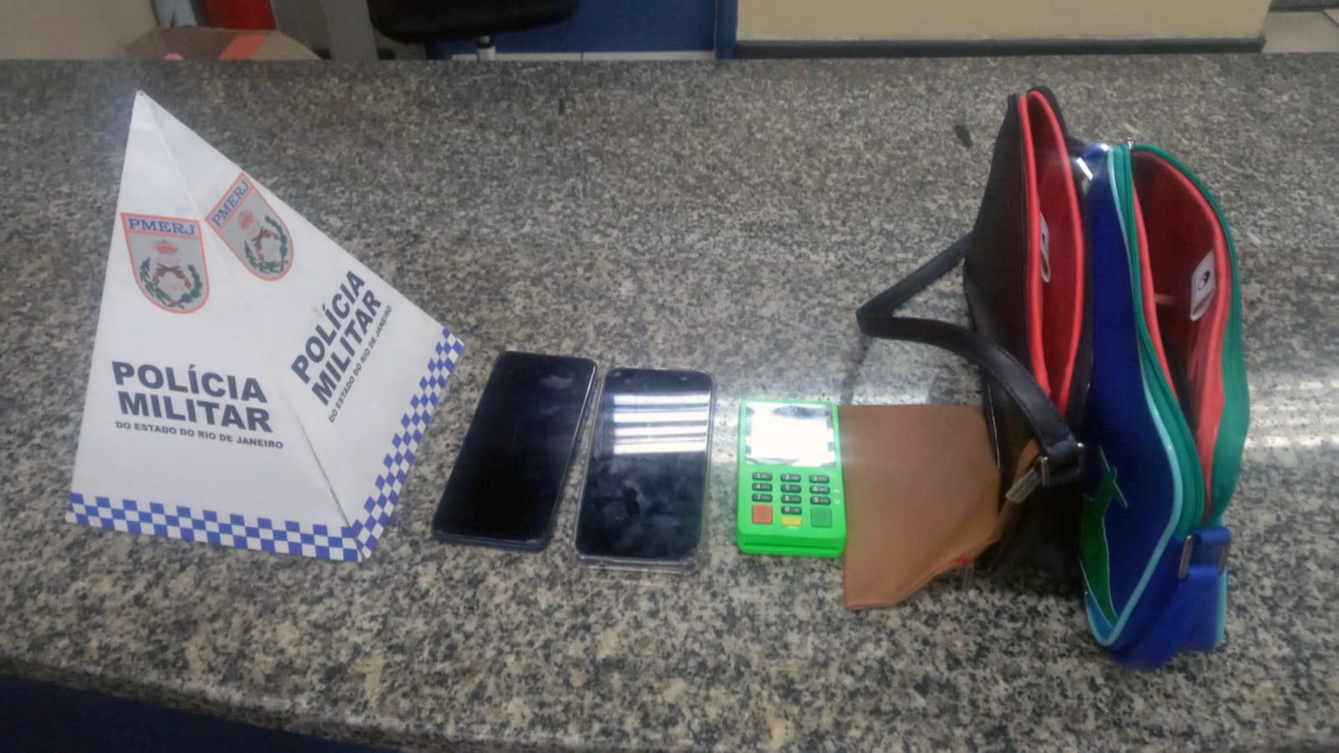 Homem é preso após cobrar R$ 2,5 mil por uma caipirinha de turista em Copacabana