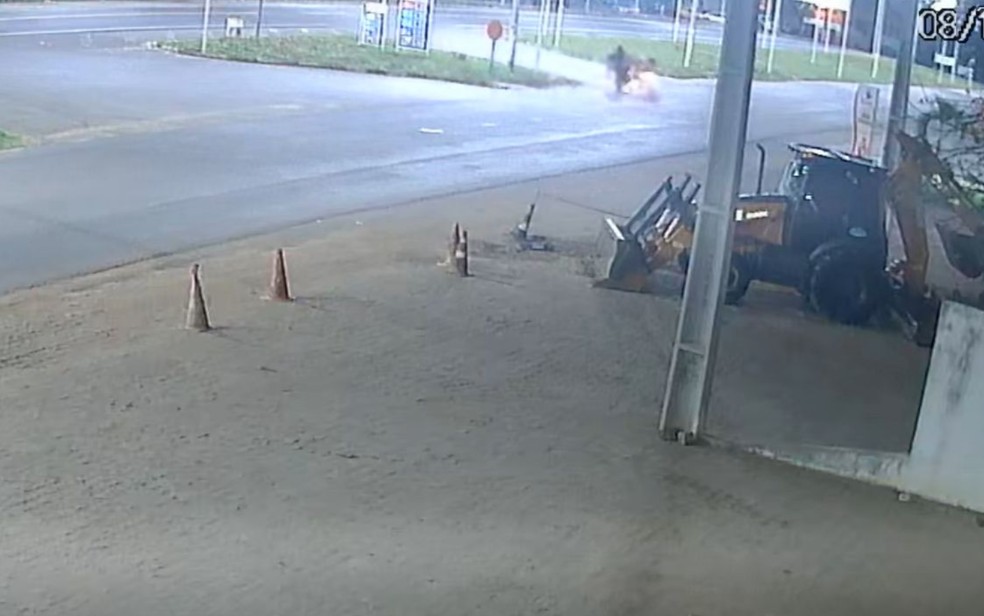 Batida entre motocicletas deixa uma mulher morta em Santo Antônio de Jesus — Foto: Redes Sociais