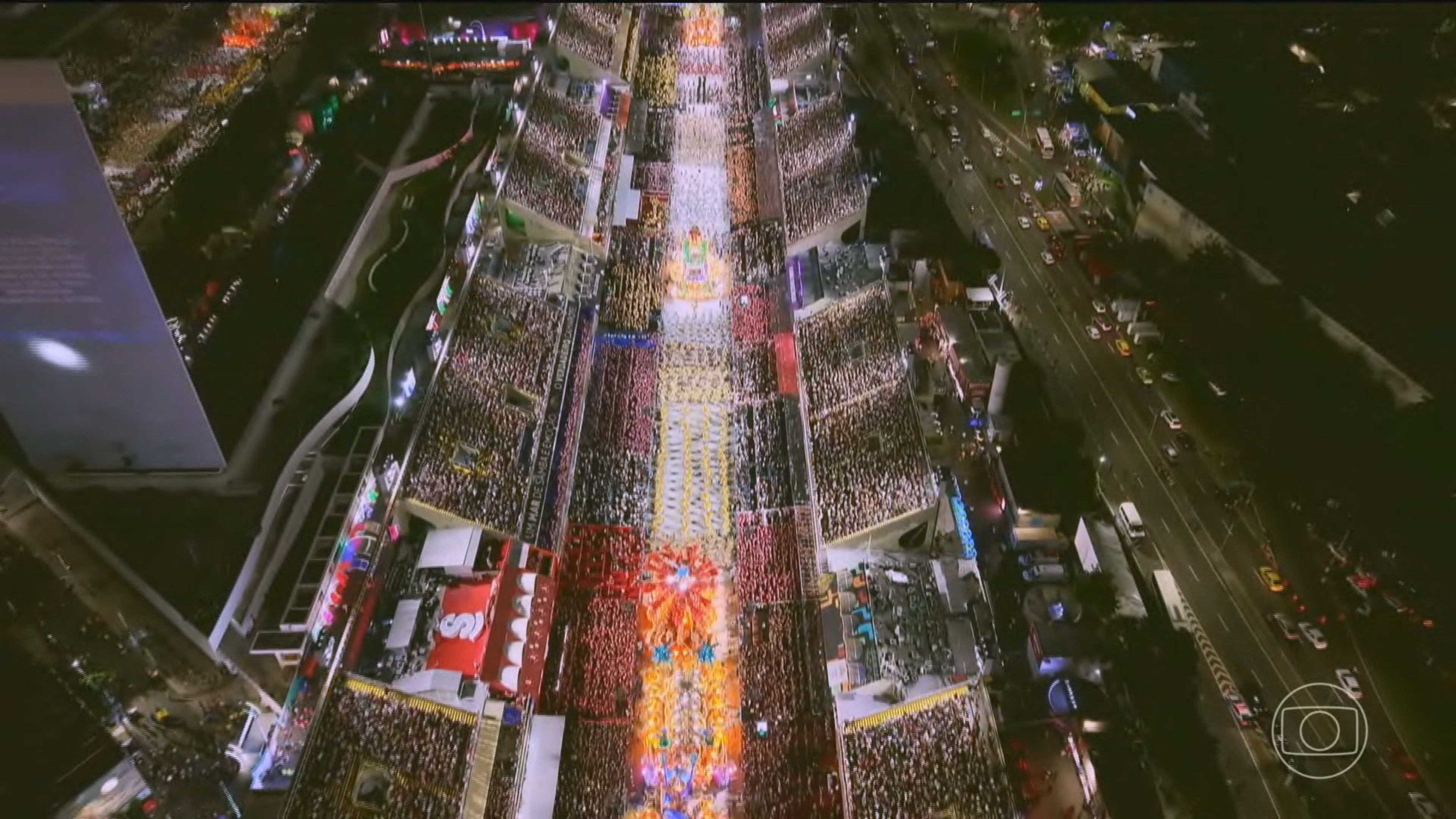 Quatro escolas abrem desfiles do Grupo Especial na Sapucaí