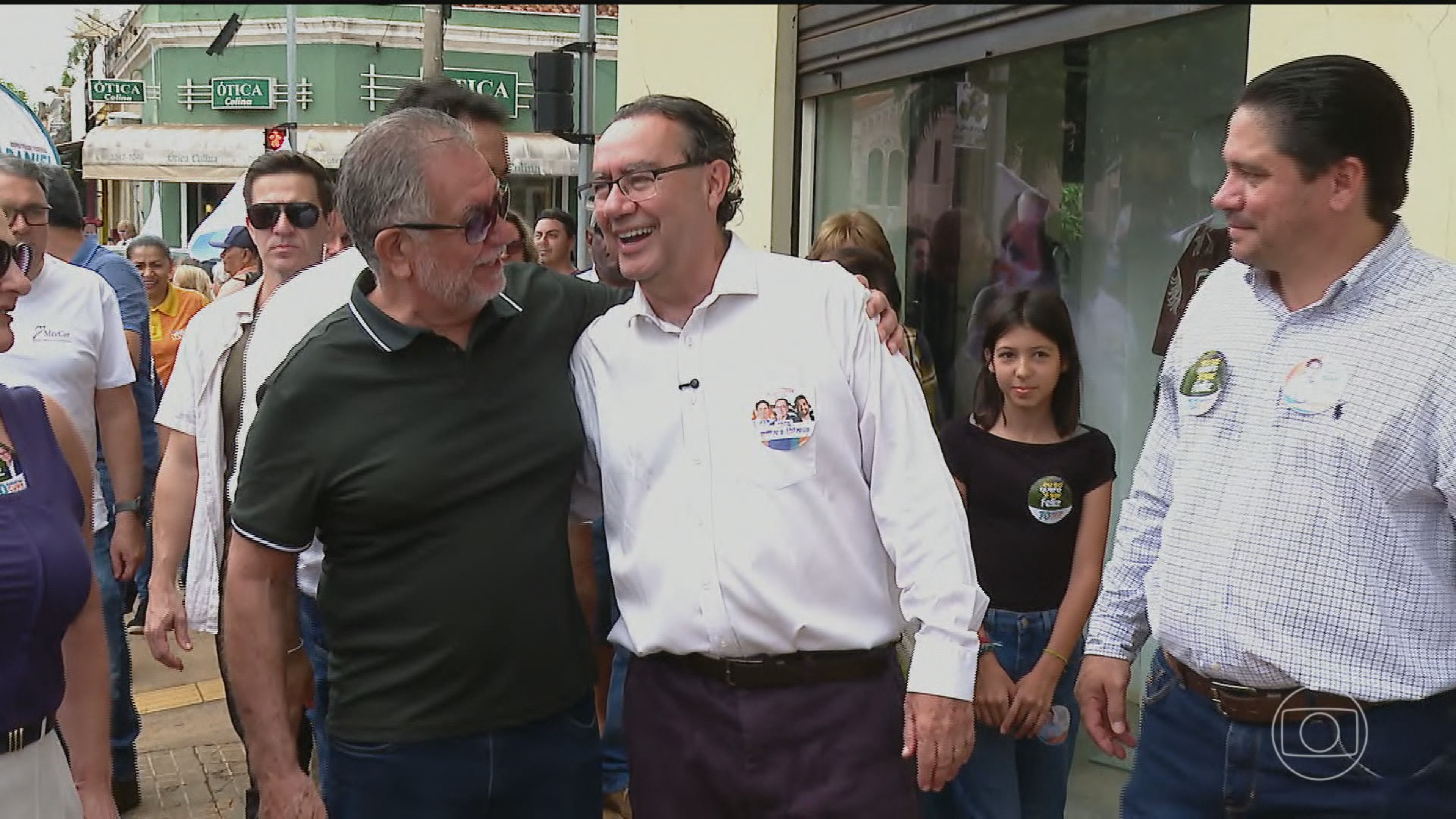 Augusto Cury, candidato do Avante à Presidência, faz campanha em Colina, em São Paulo