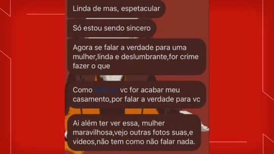 Pessoas fazendo prova de concurso