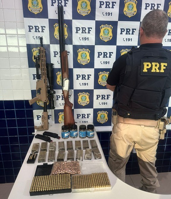 PRF apreende armas e mais de 1.500 munições com homem em Floriano