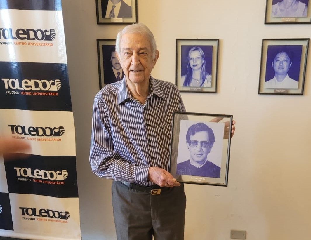 Professor com legado na formação de gerações no direito é homenageado em Presidente Prudente