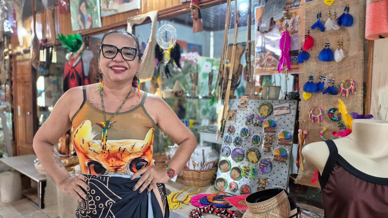 Estilista Macuxi que cria peças inspiradas na cultura roraimense é selecionada para ir à 60ª São Paulo Fashion Week