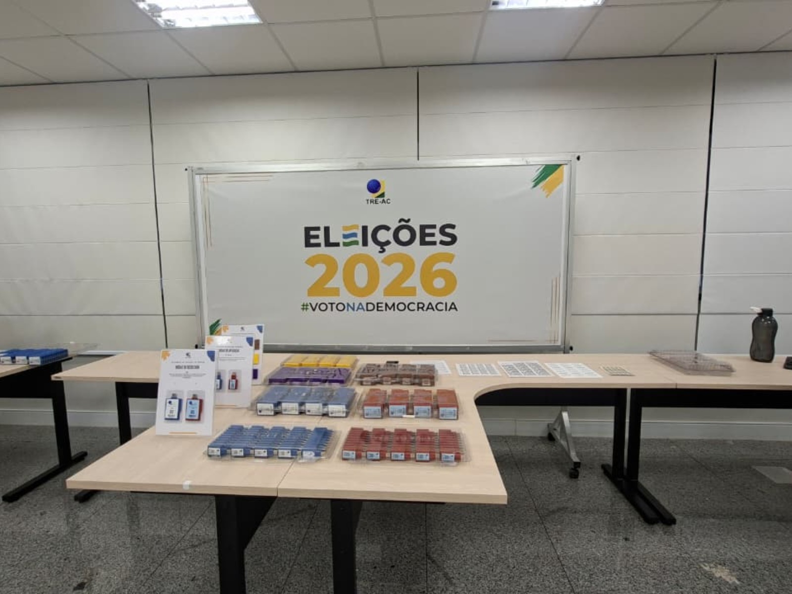 TRE inicia processo de geração de mais de 6 mil mídias usadas em urnas eletrônicas no Acre