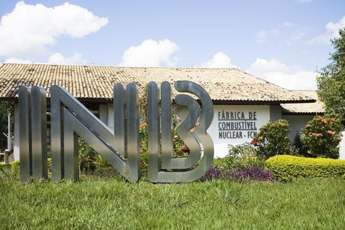 Jovem e seis adolescentes são detidos suspeitos de invadir área da INB, em Resende