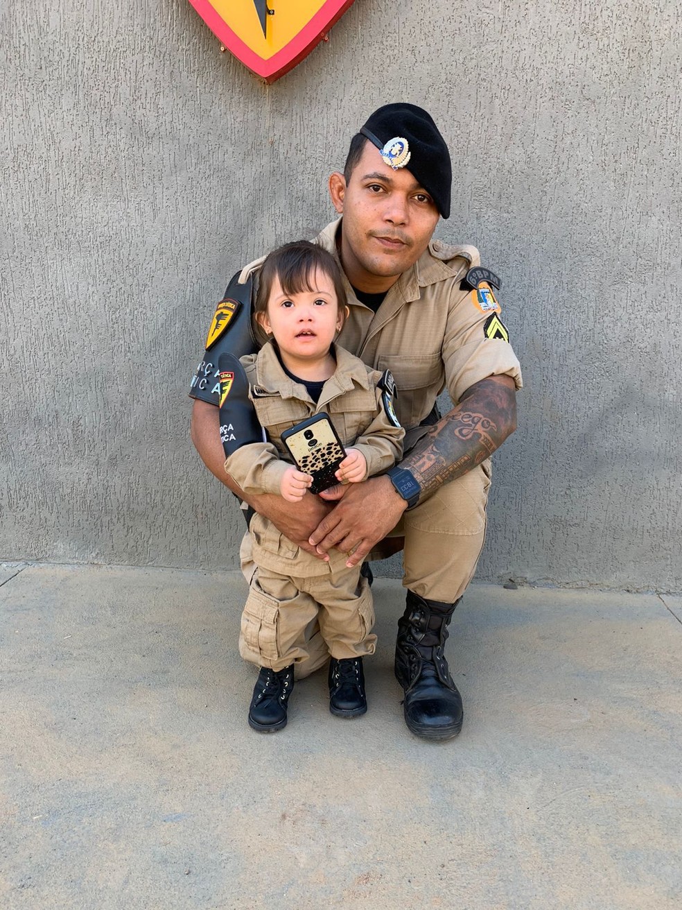 Maria Fernanda e o pai, o policial militar Mario Gerson Rodrigues — Foto: Arquivo Pessoal