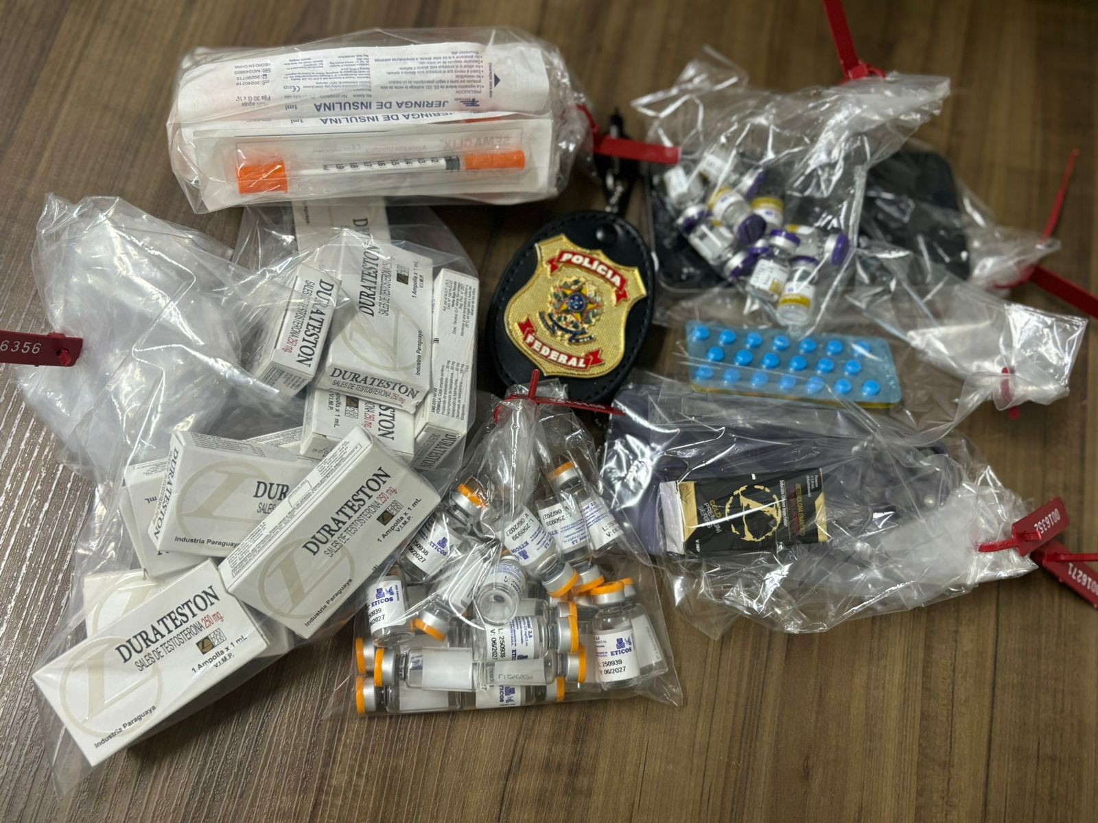 Polícia apreende Mounjaro e outros medicamentos de origem estrangeira em rodovia do interior de SP