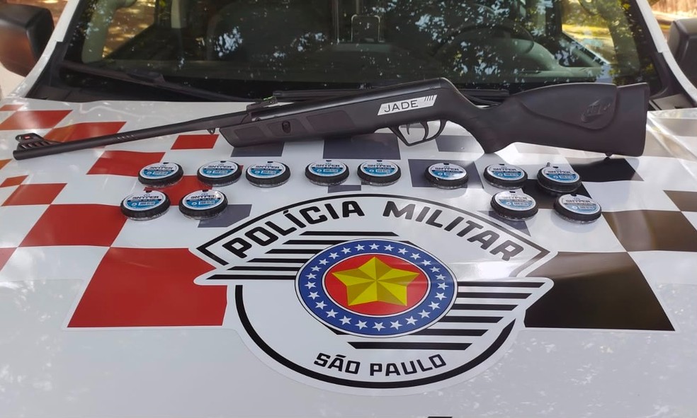 Homem é preso suspeito de matar cão com tiro de pressão em Nova Guataporanga (SP) — Foto: Reprodução/Polícia Militar
