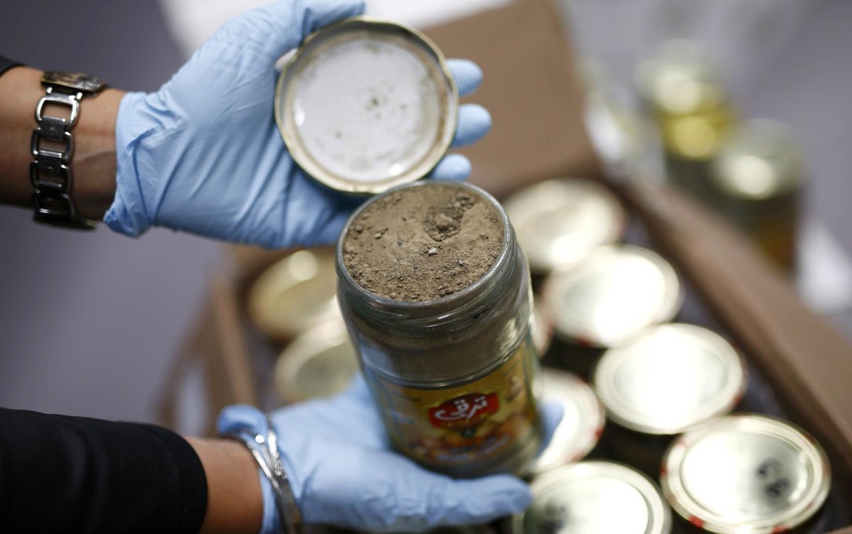 Ao menos 32 morrem em incêndio em centro de reabilitação de drogas no Irã, um dos países com mais problemas com dependentes no mundo