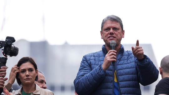 Governo avalia que Tarcísio 'ultrapassou a linha' no discurso em ato pró-anistia; oposição avalia que tom foi necessário - Ministros de Lula veem fala sobre STF como jogo arriscado para agradar base bolsonarista e dizem que governador destruiu pontes com a Corte.