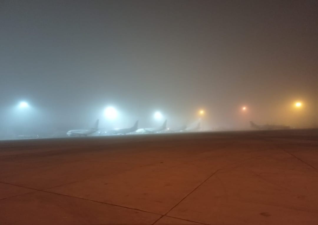Aeroporto de Viracopos tem 14 voos desviados e 9 cancelados por conta da neblina e opera por instrumentos
