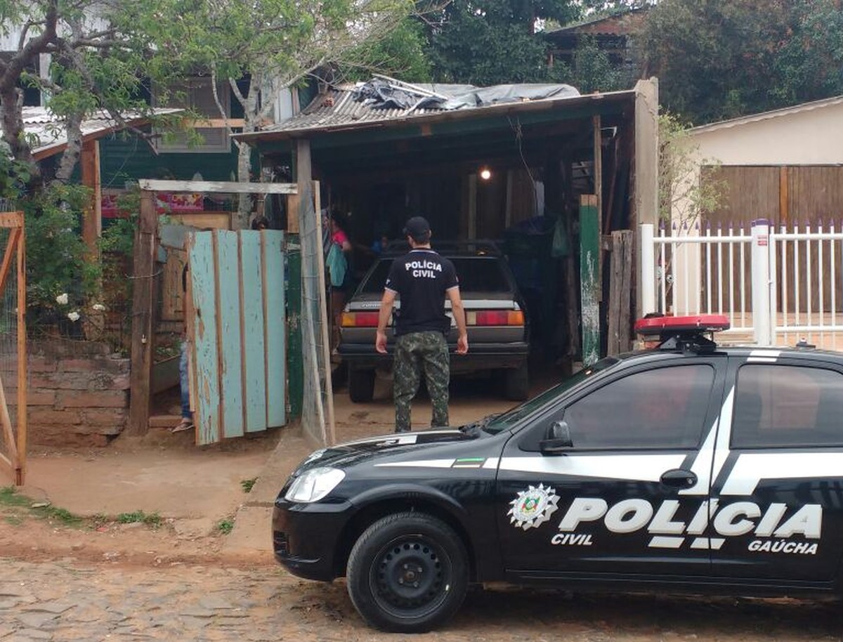 Homem é morto a tiros por criminosos encapuzados em São Leopoldo | Rio ...