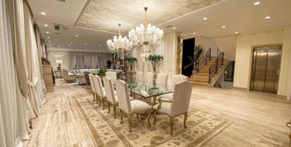 Sala de jantar da mansão de Simone Mendes, em Alphavile, Barueri (SP) — Foto: Reprodução/ redes sociais