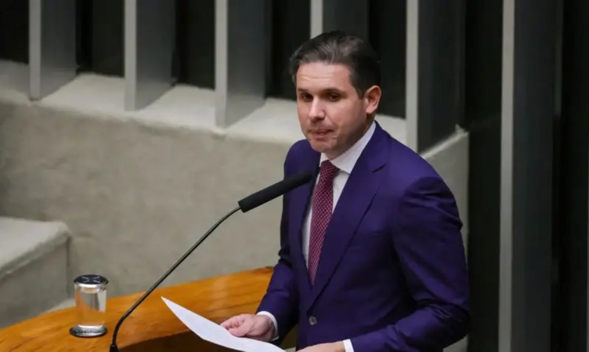 Motta diz que Câmara não fará discussão 'atropelada' sobre PEC da escala 6x1