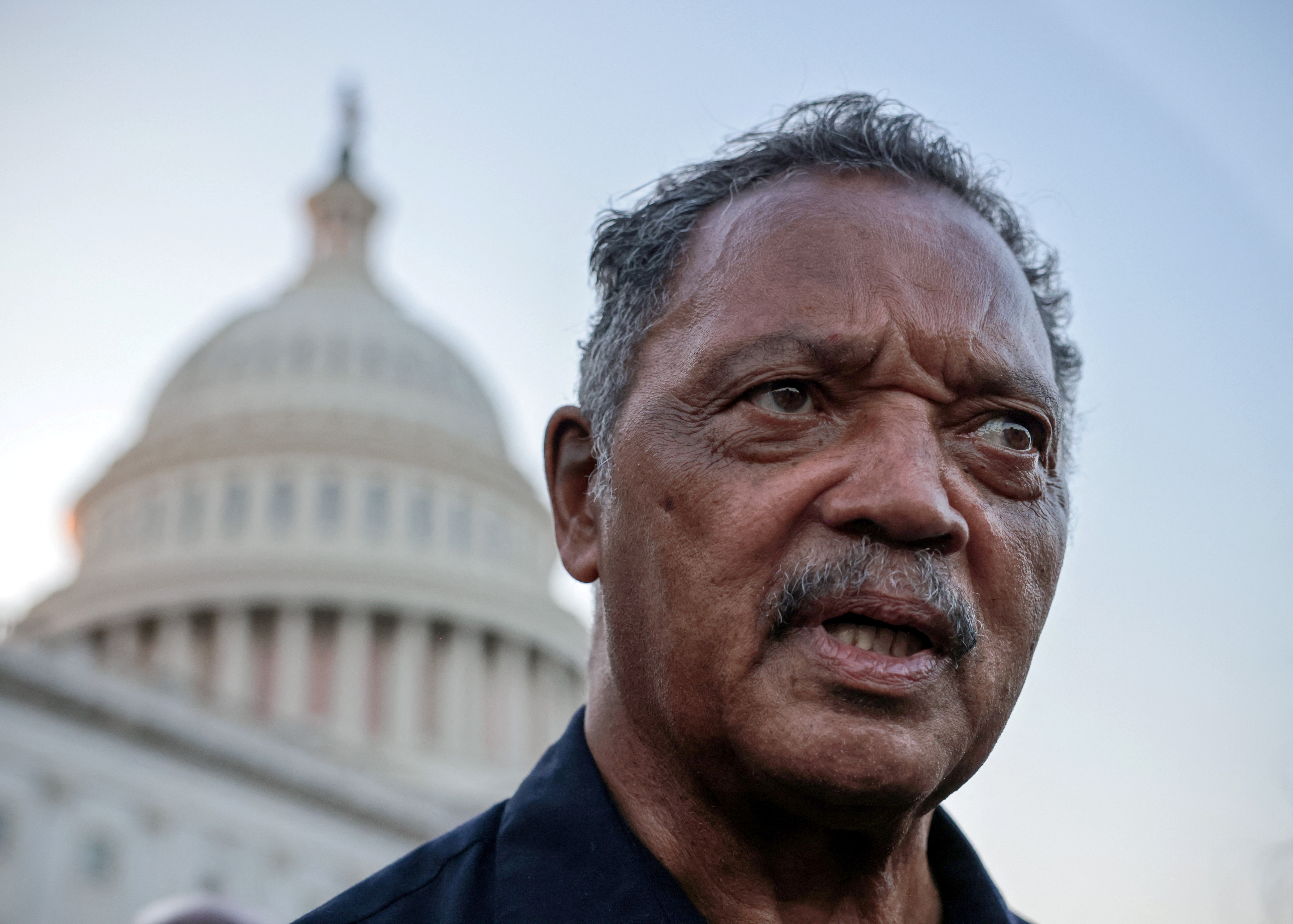 Jesse Jackson, líder dos direitos civis que foi candidato à presidência dos EUA, morre aos 84 anos
