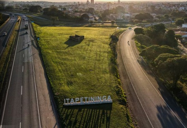Notícia - Rodeio de Itapetininga é sucesso de público e peão da cidade fica  em primeiro lugar na competiç - Prefeitura Municipal de ITAPETININGA
