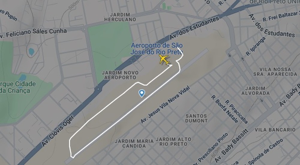 Voo é cancelado após aeronave colidir com pássaro e passar por manutenção no Aeroporto de Rio Preto-SP