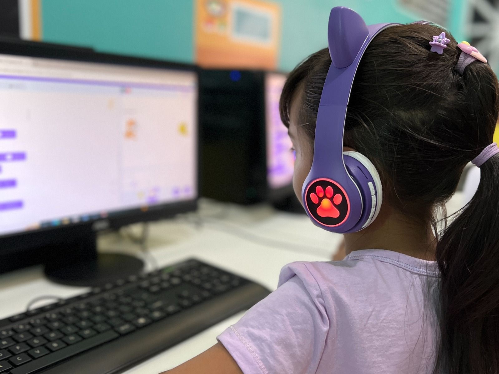 Cursos gratuitos de criação de games são ofertados para meninas de escolas públicas do AM; veja como participar