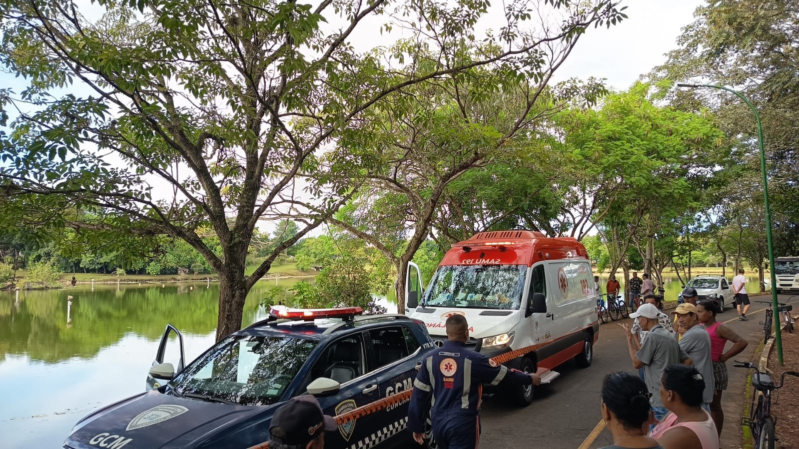 Homem morre afogado em lago no interior de SP