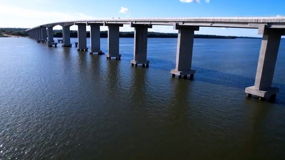 Ponte sobre o Rio Araguaia na BR-230 que liga TO e PA — Foto: DNIT/Divulgação