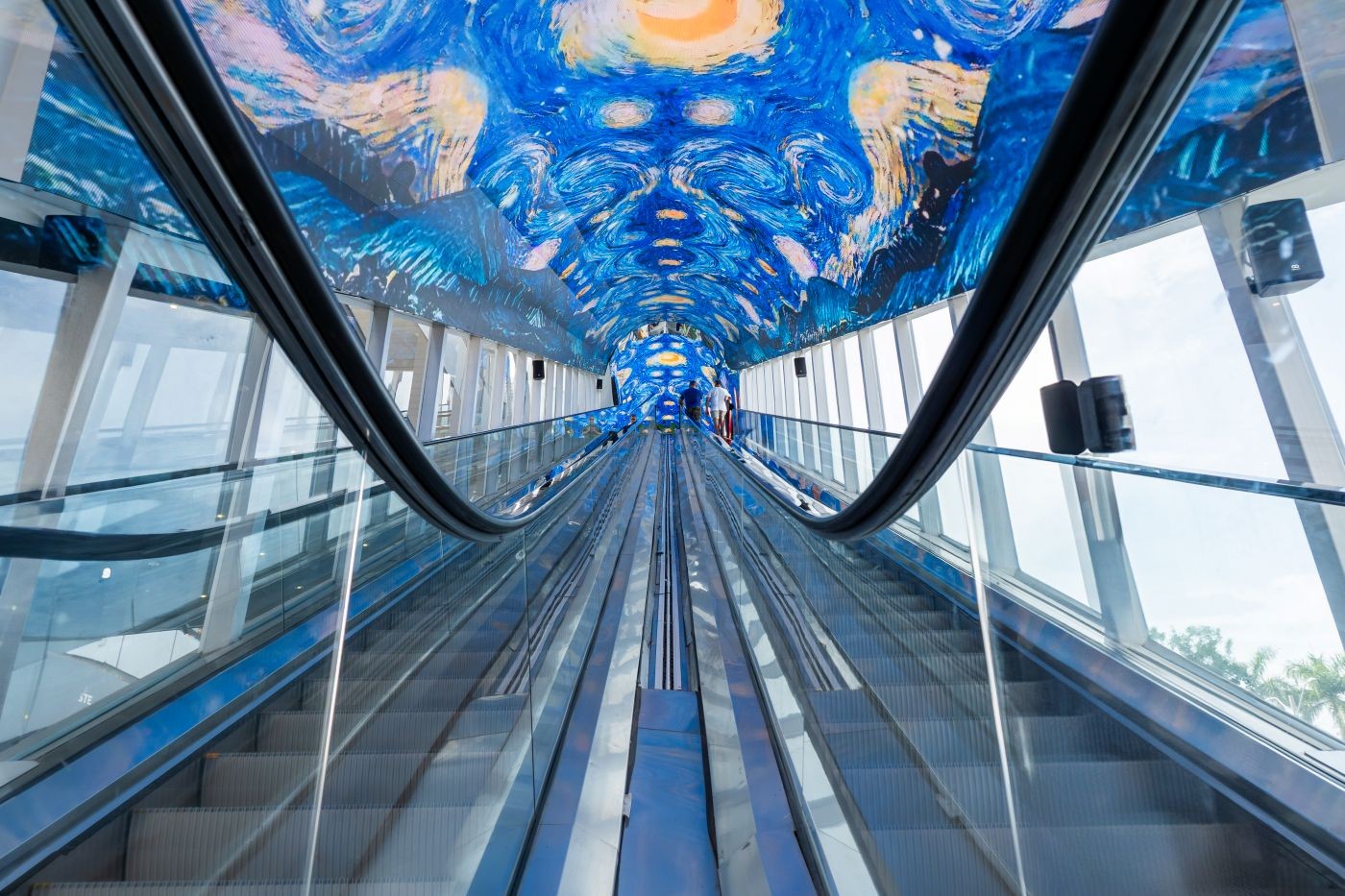 Black Friday ÉPICA: New Zone Revoluciona as Compras com 93 Horas de FESTA!